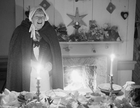 Image of Thanksgiving table spread at Ulster American Folk Park