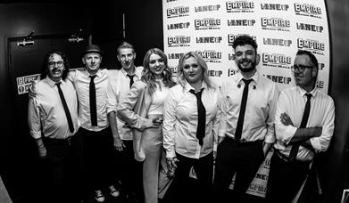 tHE bAND
