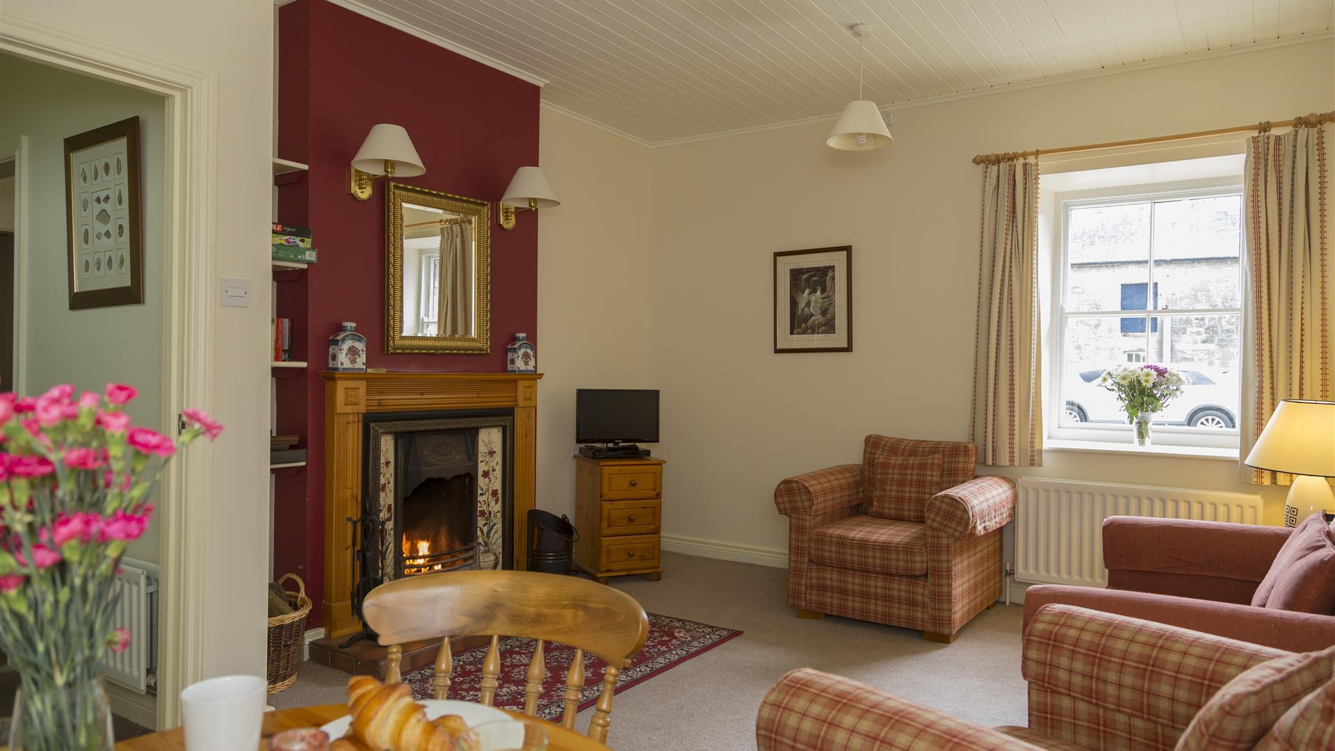 Crom Holiday Cottages - Woodford