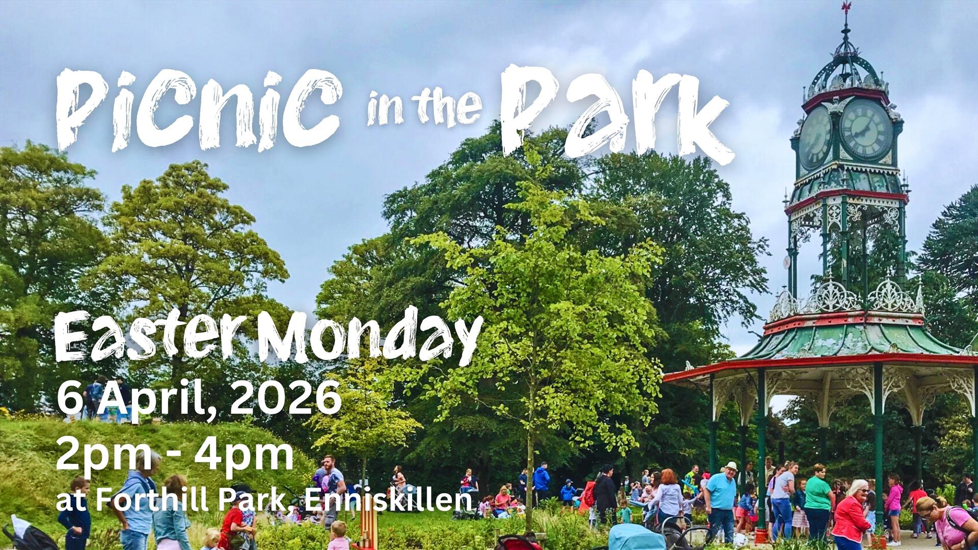 Families enjoying event in Forthill Park in the sunshine