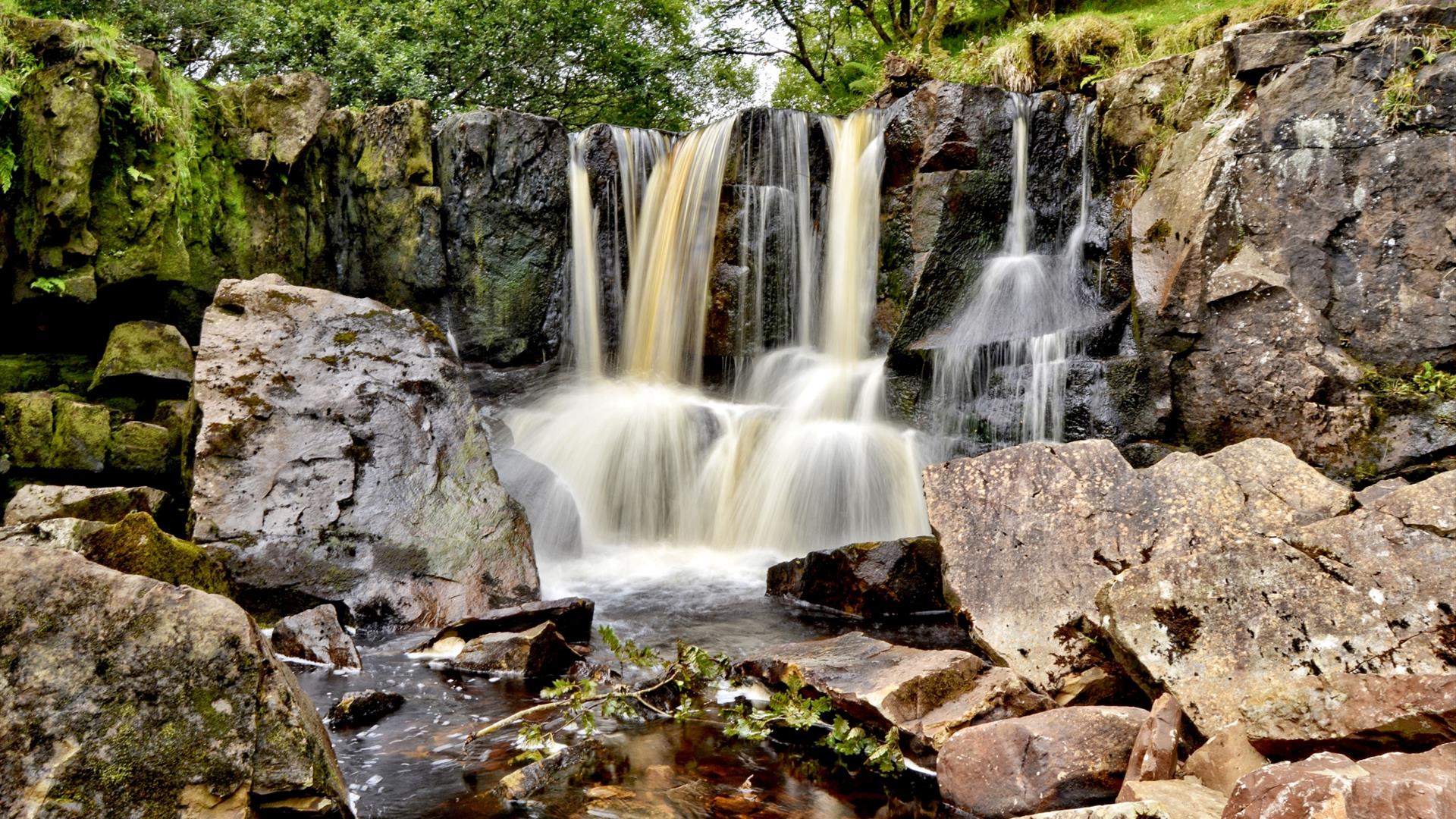 Tullydermot Falls