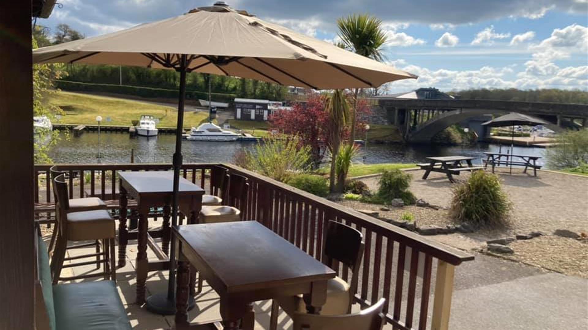 Carrybridge Lakeside Lodge