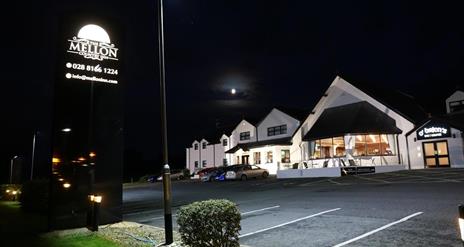 Mellon Country Inn Hotel