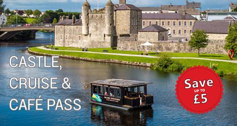 Island Discovery Boat Passing Enniskillen Castle