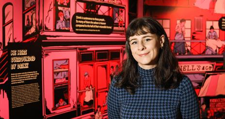 An image of illustrator Fiona McDonnell, brunette