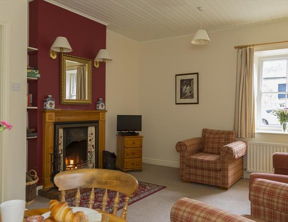 Crom Holiday Cottages - Woodford